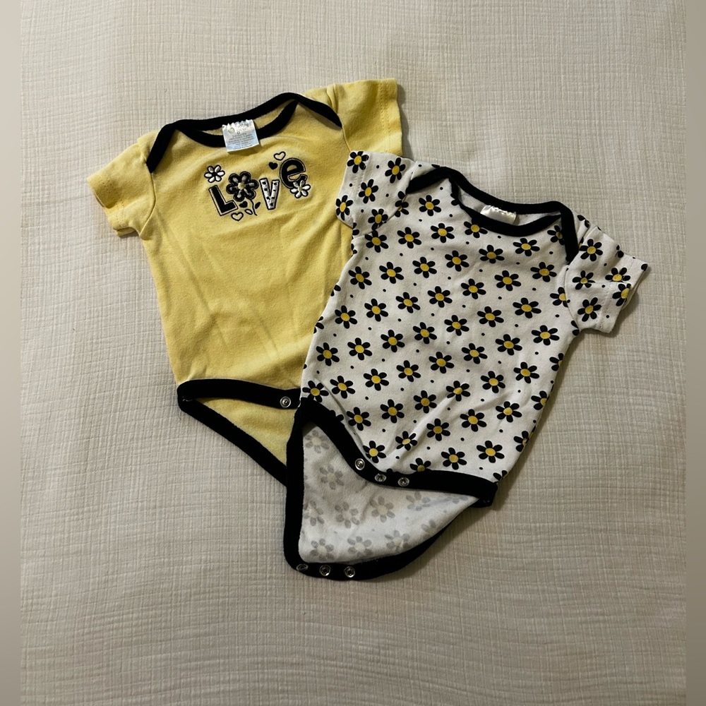 Baby gear onesie set